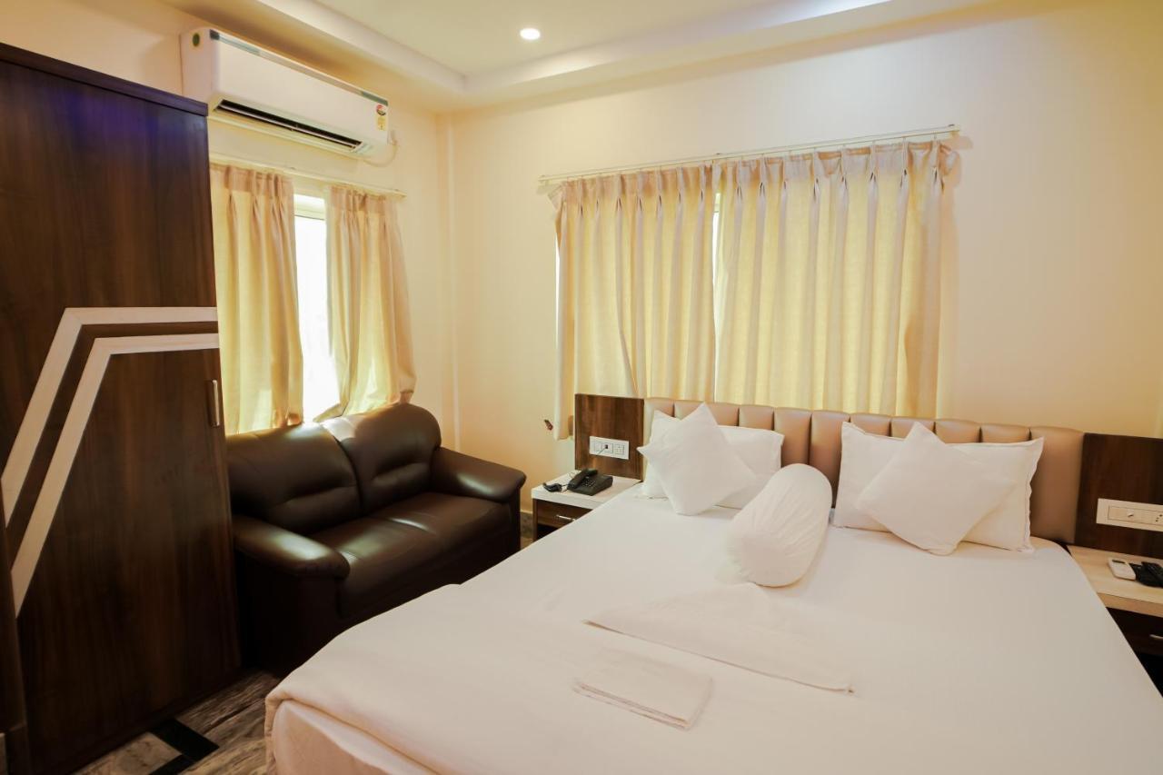 Silver Sand Eco Resort !! Beachfront !! With Biggest Pool And Huge Open Area !! Ideal For Weddings !! Couple Friendly !! Mandarmani Ngoại thất bức ảnh
