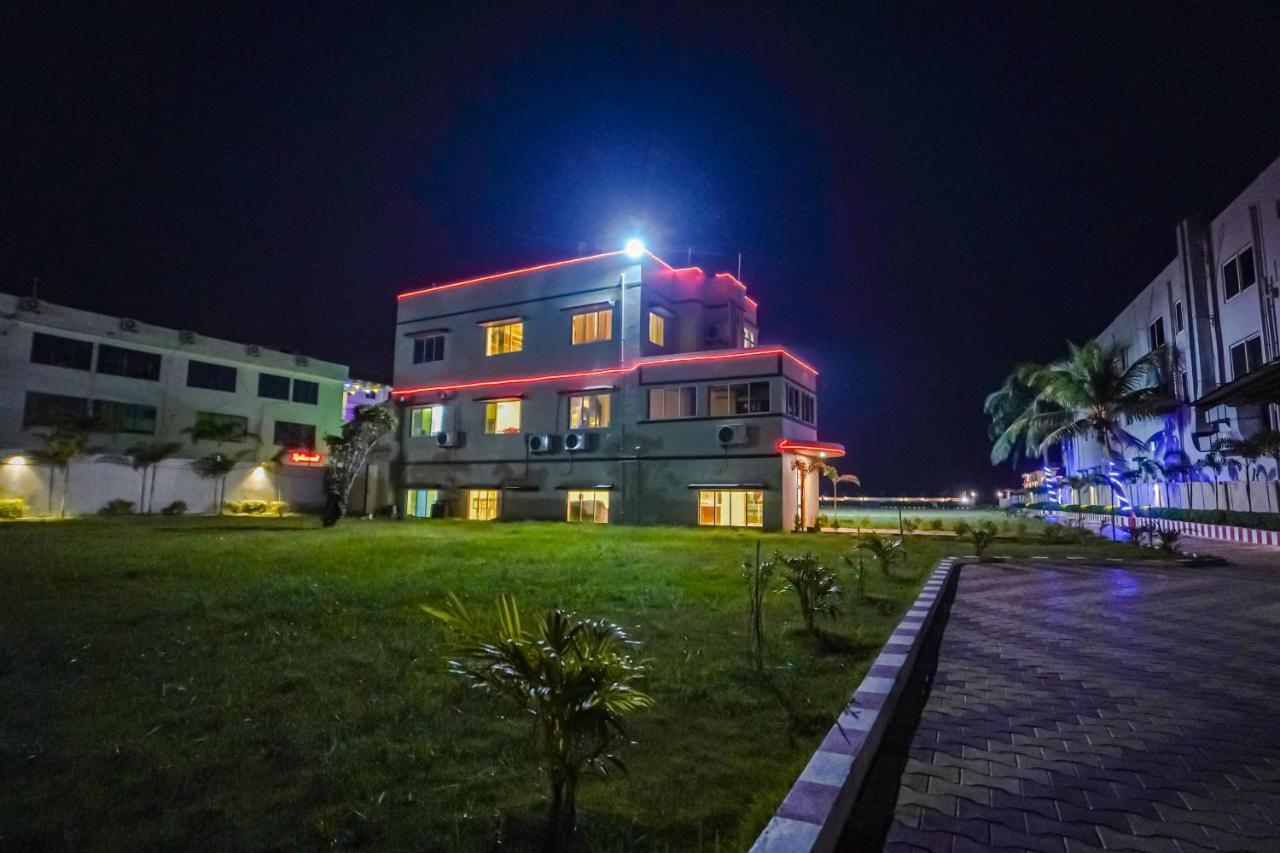 Silver Sand Eco Resort !! Beachfront !! With Biggest Pool And Huge Open Area !! Ideal For Weddings !! Couple Friendly !! Mandarmani Ngoại thất bức ảnh