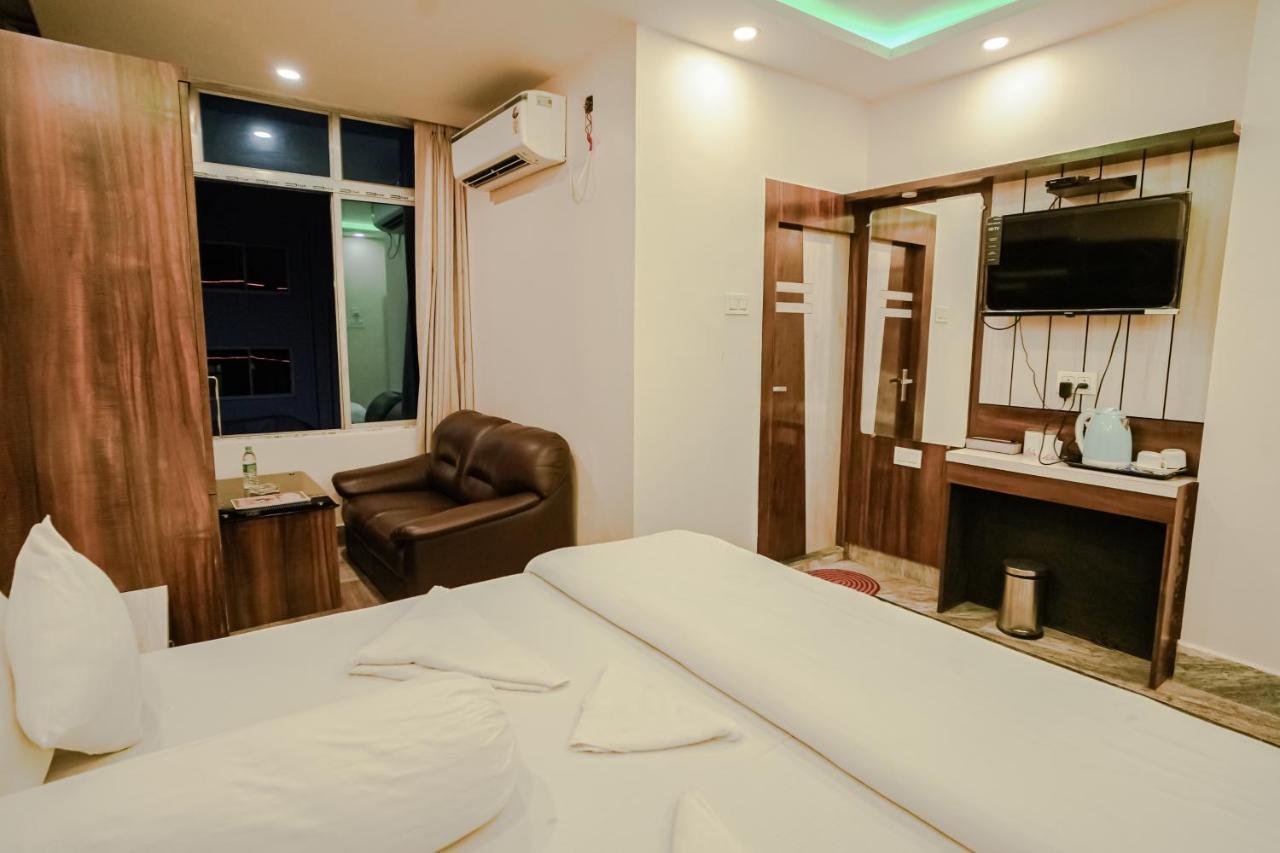 Silver Sand Eco Resort !! Beachfront !! With Biggest Pool And Huge Open Area !! Ideal For Weddings !! Couple Friendly !! Mandarmani Ngoại thất bức ảnh