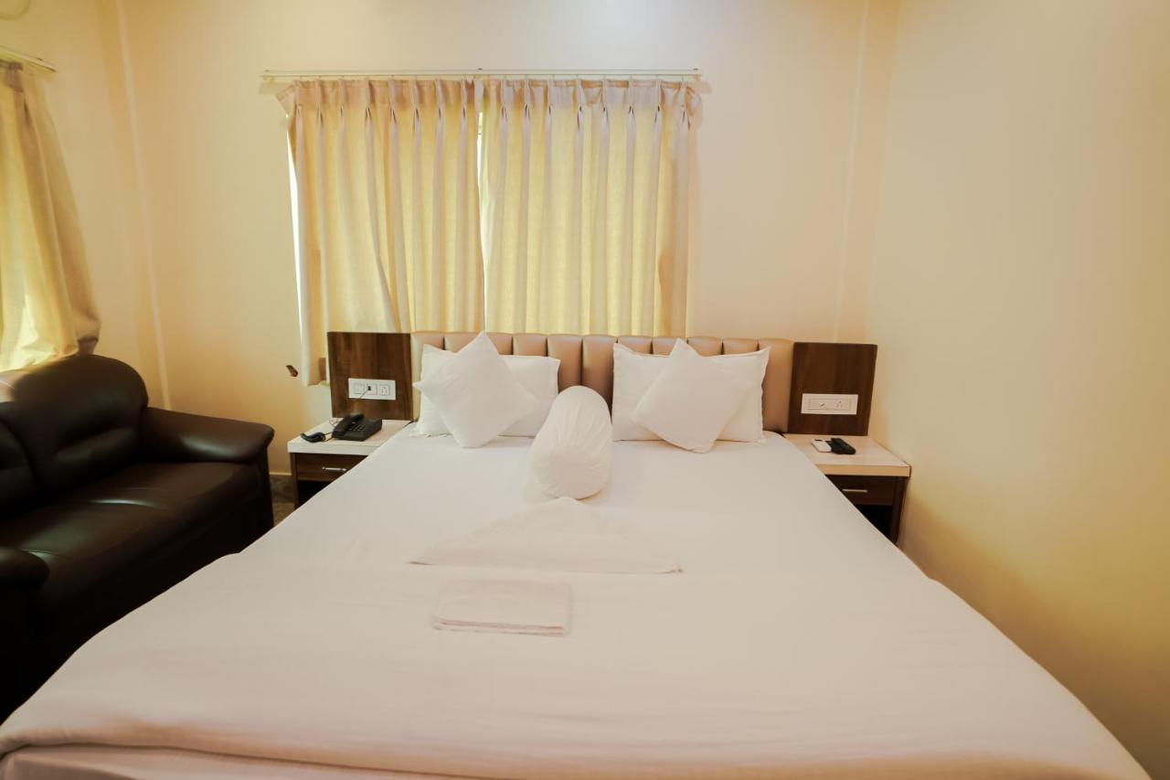 Silver Sand Eco Resort !! Beachfront !! With Biggest Pool And Huge Open Area !! Ideal For Weddings !! Couple Friendly !! Mandarmani Ngoại thất bức ảnh